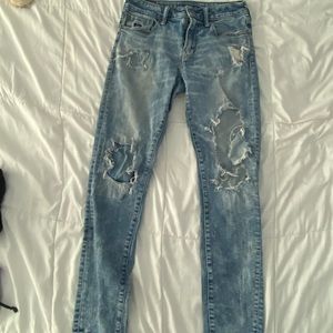 low waisted American eagle jeans